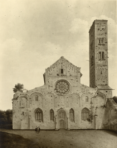 601589 Afbeelding van het door Pieter Saenredam in 1636 vervaardigde schilderij voorstellend de Mariakerk te Utrecht, ...